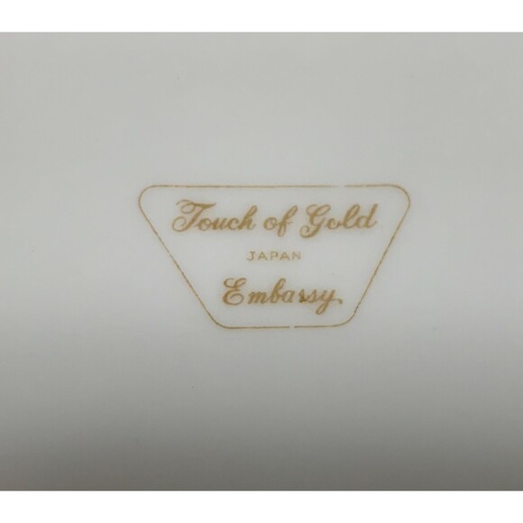 Touch of Gold Embassy Covered Vegetable Bowl Lid White Border Design Gold Trim - Picture 7 of 7